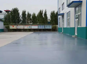 长沙彩色路面喷涂翻新的材料对冬季